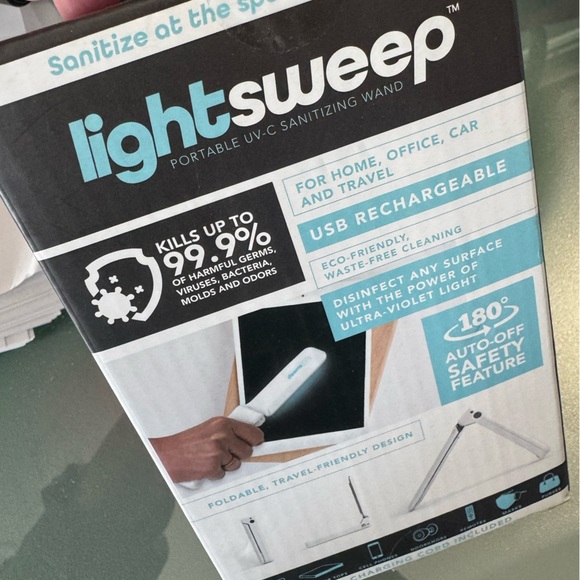 LIGHTSWEEP Portable UV-C Sanitizing Wand-zoom in for all the details! Chargeable - Picture 7 of 7
